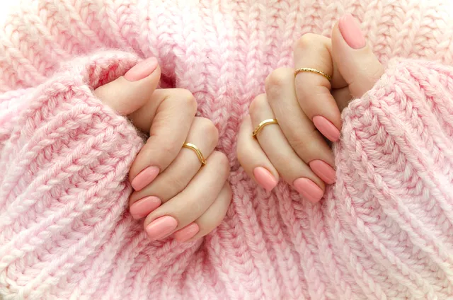 ピンクの爪